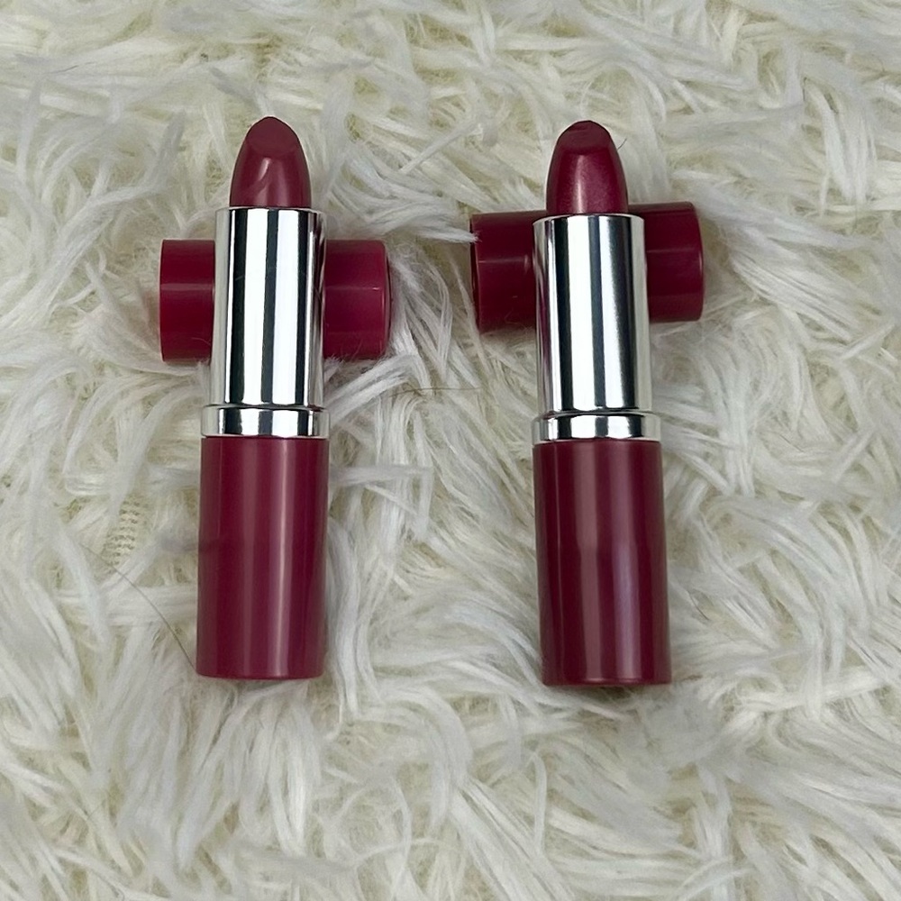 Clinique bundle! - Picture 2 of 2